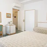 Otel L'approdo 4*