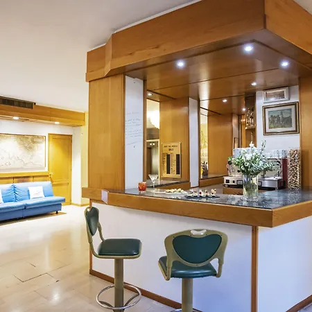 ホテル ラップロード カスティリオーネ・デッラ・ペスカーイア