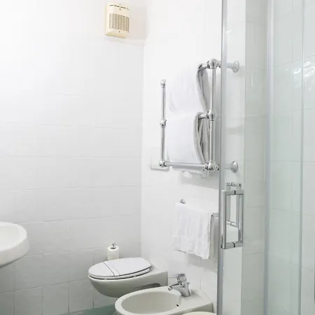 阿波罗大酒店 卡斯蒂里昂纳·德拉佩