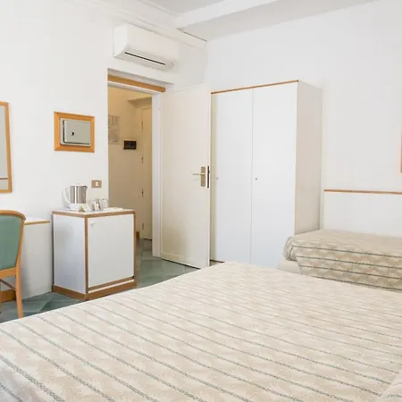 فندق L'approdo 4*